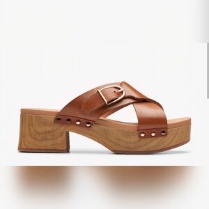 Clarks Sivanne Walk Tan Leather Platform Sandals Size8.5 Retro Casual Bohemian